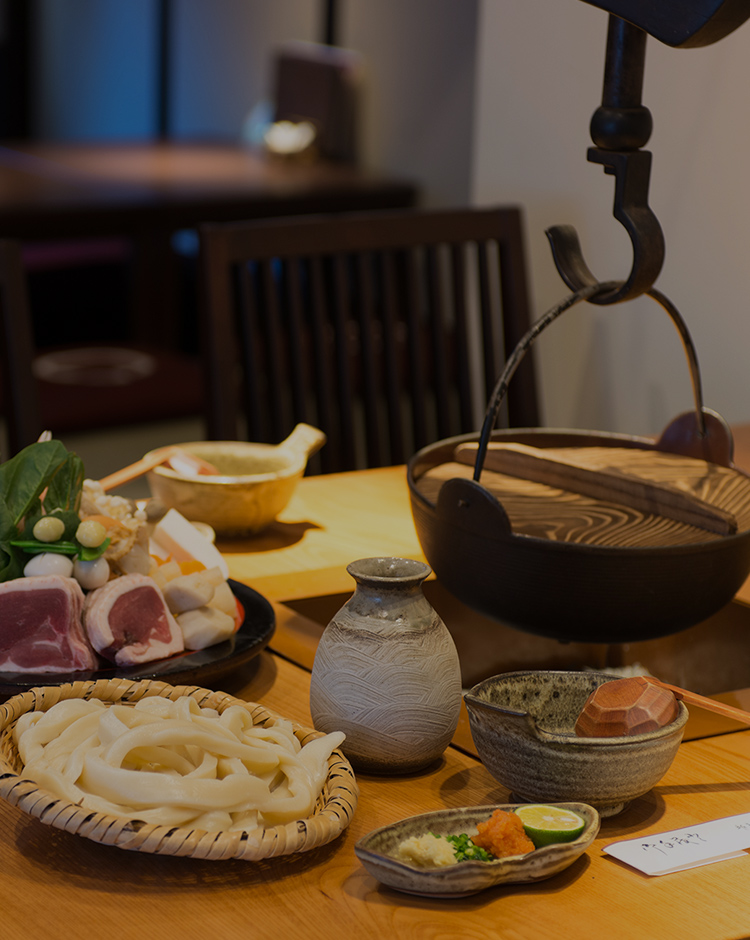 こだわりの手打ち蕎麦と旨い料理、肴とお酒でゆるりとしたひとときを。